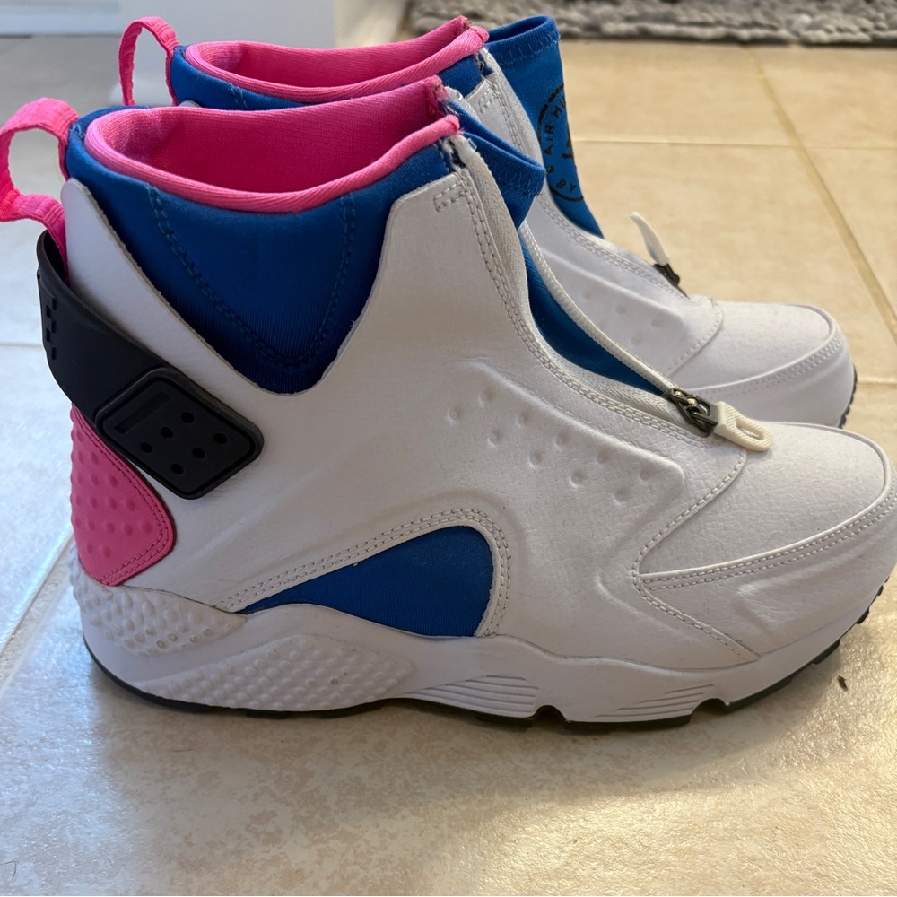Nike- Air Huarache high tops